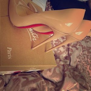 Christian louboutin so Kate nude